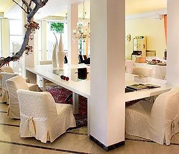 Astra Otel 3*